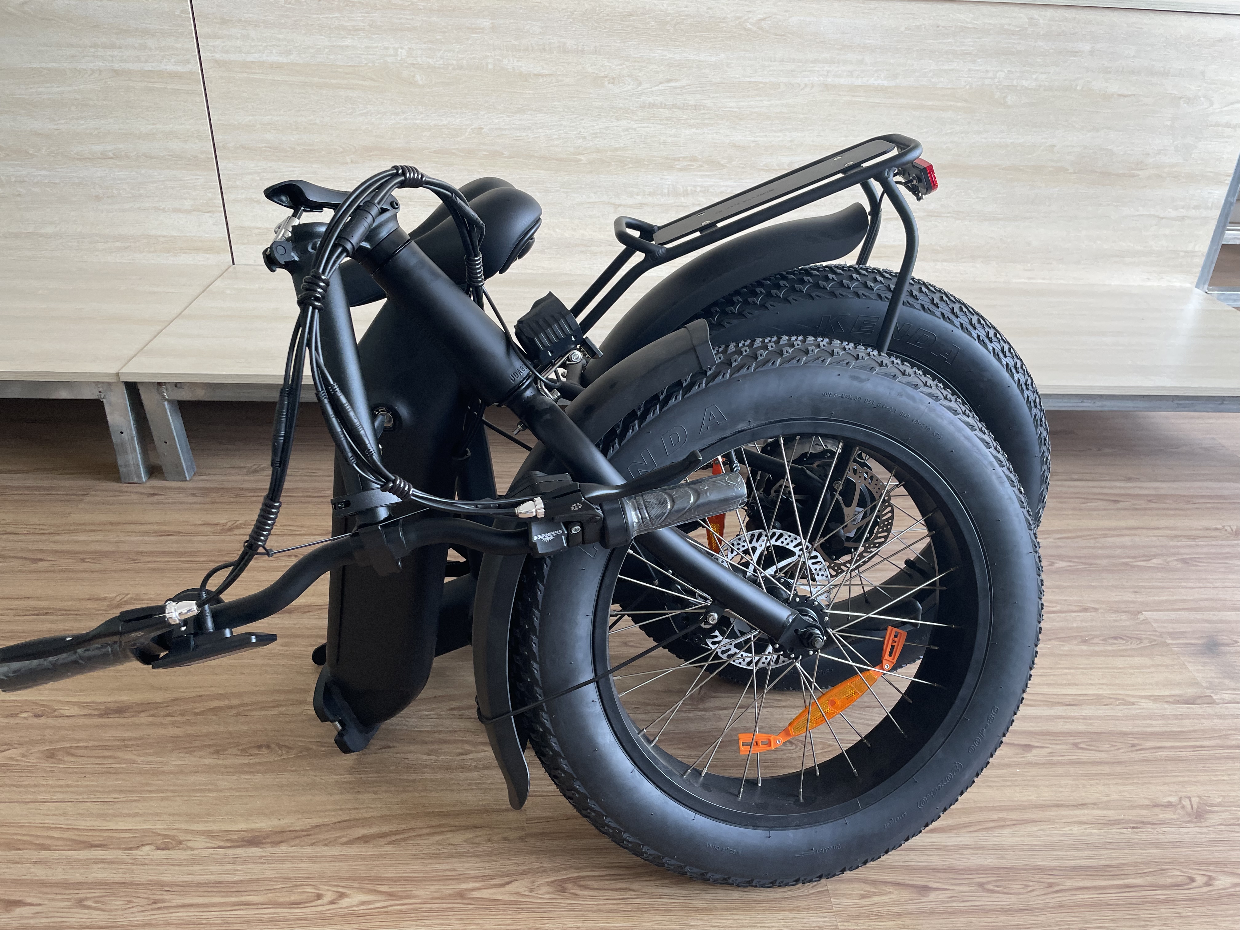 OEM Folding Mountain ebike 20*4.0inch electric bicycle 750W fat tire electric mountain bicycles - Daywins